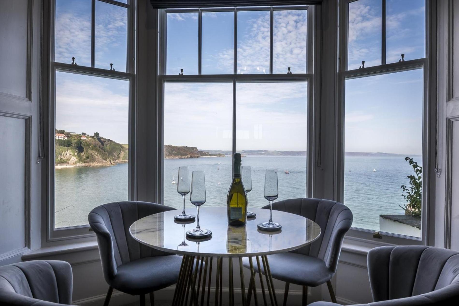 Pieces Of Eight - 2 Bedroom Apartment - Tenby - Buitenkant foto