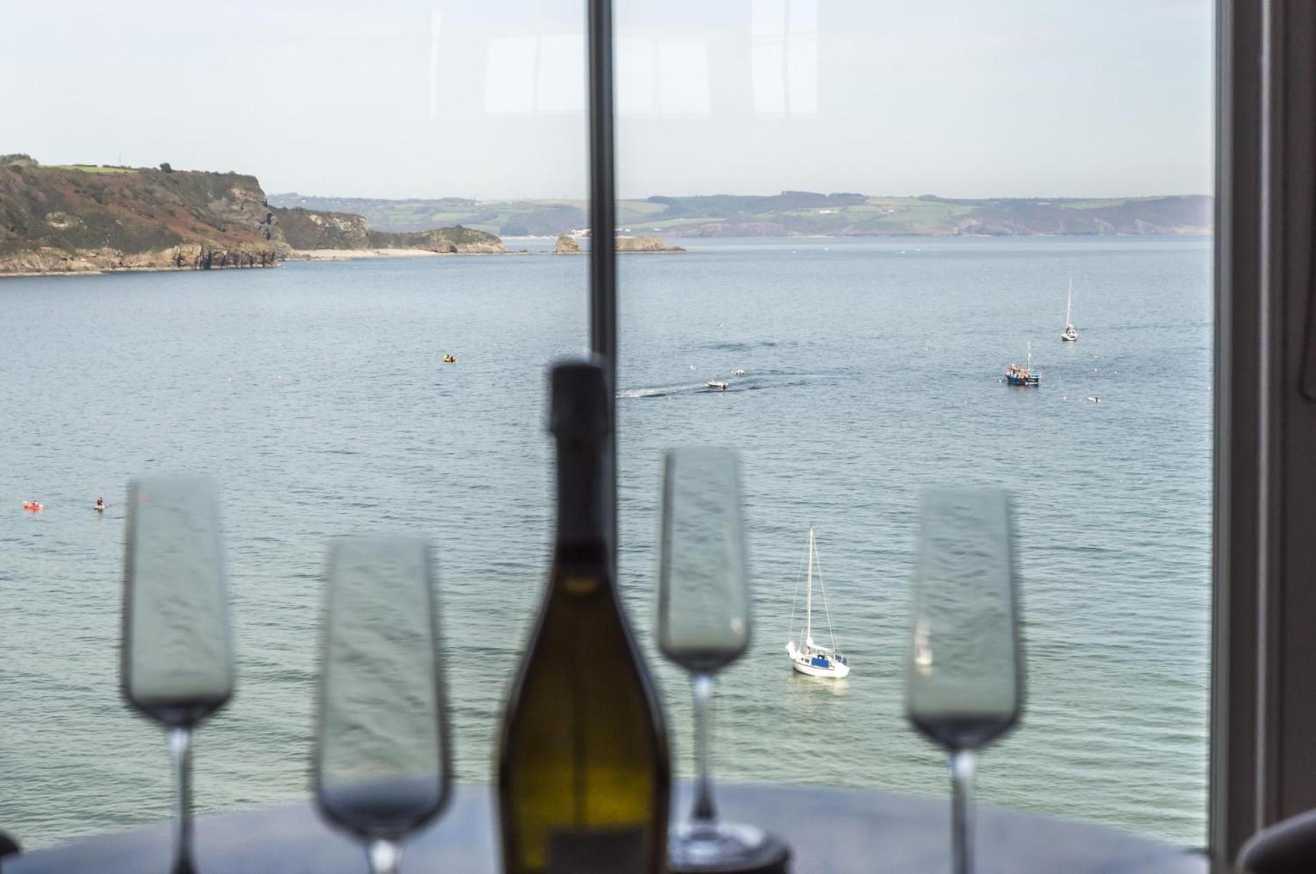 Pieces Of Eight - 2 Bedroom Apartment - Tenby - Buitenkant foto