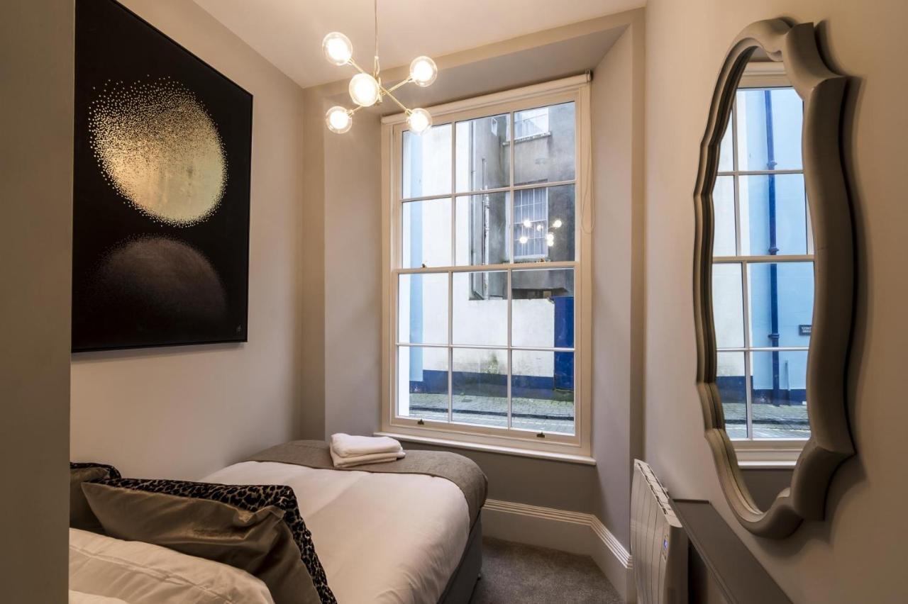 Pieces Of Eight - 2 Bedroom Apartment - Tenby - Buitenkant foto